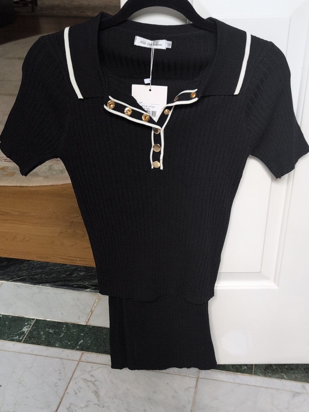 Nali Collection Black Ribbed Knit 2 Piece Set. Size S/M